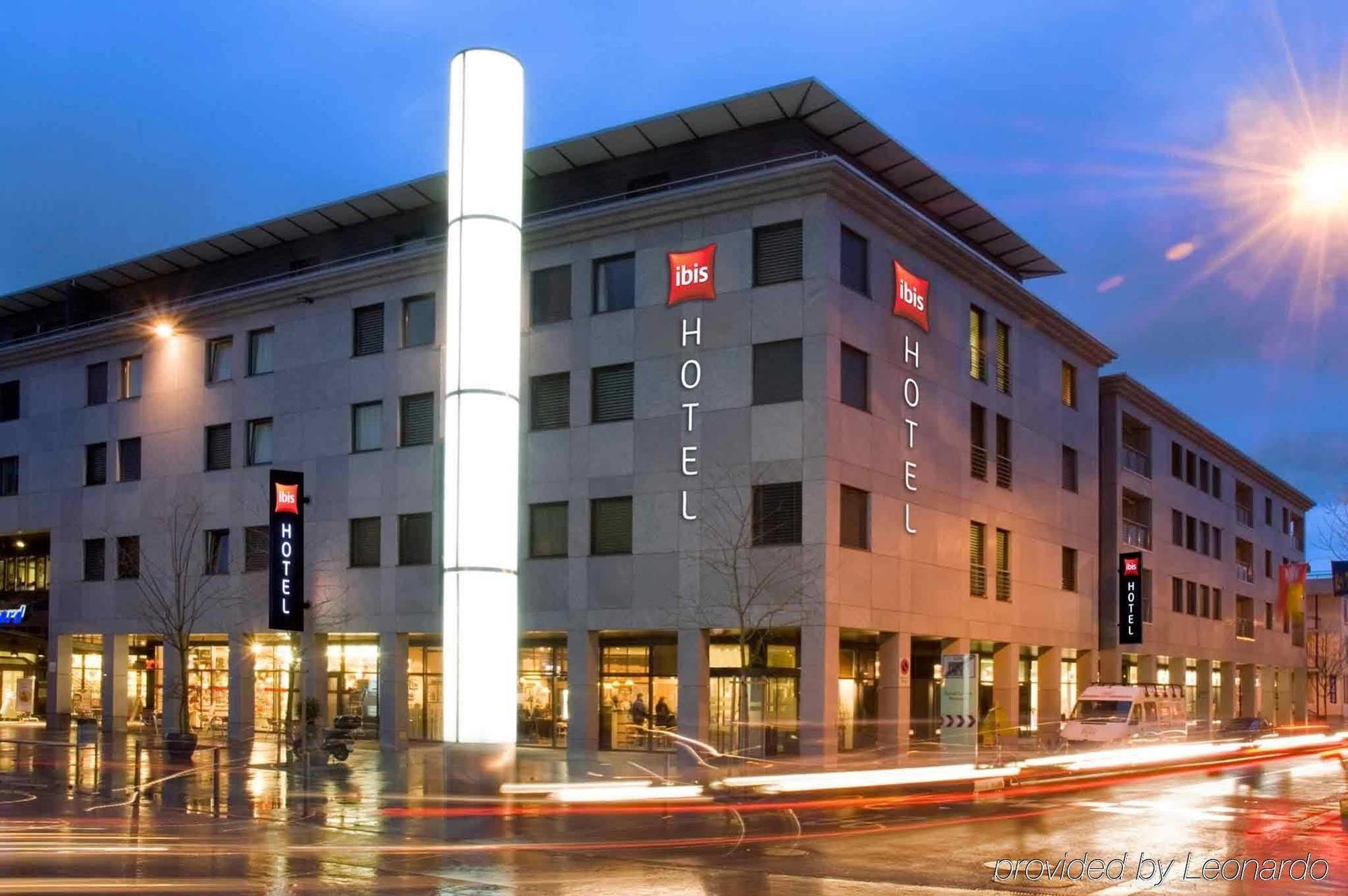 ibis Baar Zug Buitenkant foto